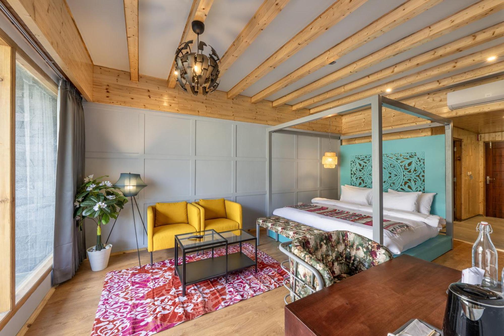 Hotel Echor Himalayan Heights Luxe Manali Exterior foto